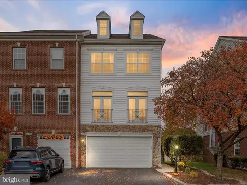 42533 Magellan Sq, Brambleton, VA 20148