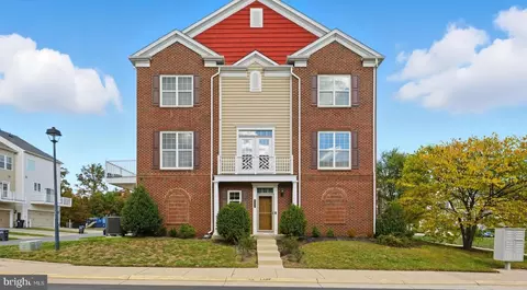 Exterior - 25480 Schooley Mill Ter, Chantilly, VA 20152 photo 1 of 8