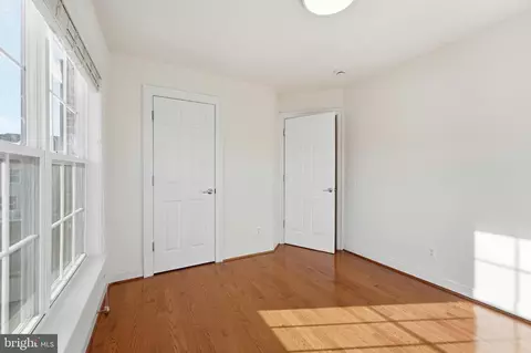 Bedroom - 25480 Schooley Mill Ter, Chantilly, VA 20152 photo 3 of 5