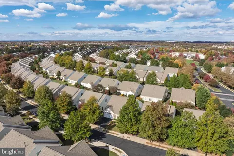View/Area - 20698 Crescent Pointe Pl, Ashburn, VA 20147 photo 6 of 7