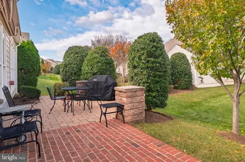 Exterior - 20698 Crescent Pointe Pl, Ashburn, VA 20147 photo 4 of 6