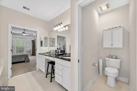 Bath - 20698 Crescent Pointe Pl, Ashburn, VA 20147 photo 3 of 4