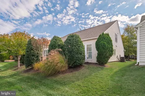 Exterior - 20698 Crescent Pointe Pl, Ashburn, VA 20147 photo 3 of 6