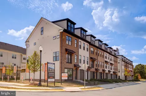 22885 Tawny Pine Sq, Ashburn, VA 20148