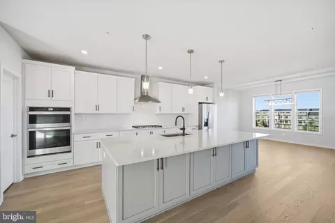 22361 Roanoke Rise Ter, Ashburn, VA 20148