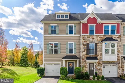 41725 Mcmonagle Sq, Aldie, VA 20105