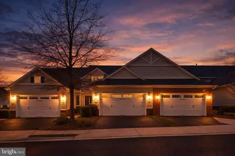 44385 Maltese Falcon Sq, Ashburn, VA 20147