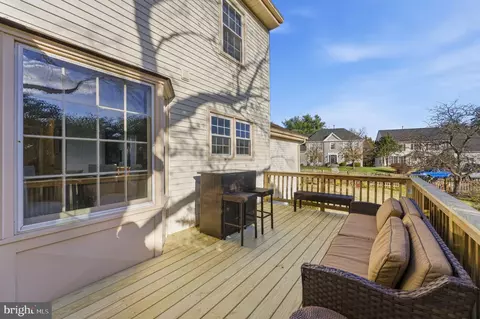 Exterior - 44202 Bristow Cir, Ashburn, VA 20147 photo 6 of 9