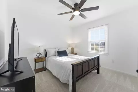 Bedroom - 44202 Bristow Cir, Ashburn, VA 20147 photo 5 of 5