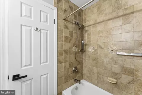 Bath - 44202 Bristow Cir, Ashburn, VA 20147 photo 6 of 7