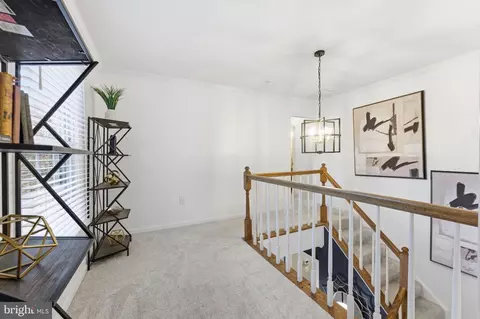 Entry Way - 44202 Bristow Cir, Ashburn, VA 20147 photo 5 of 6
