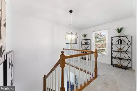 Entry Way - 44202 Bristow Cir, Ashburn, VA 20147 photo 4 of 6