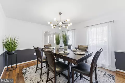 Dining - 44202 Bristow Cir, Ashburn, VA 20147 photo 2 of 3