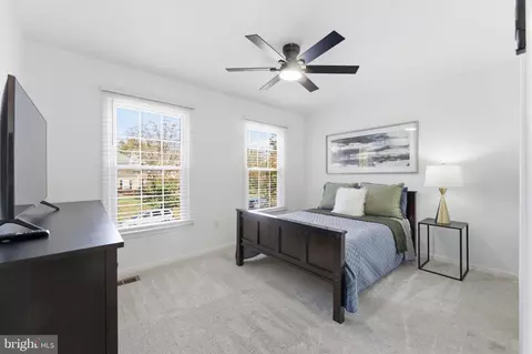 Bedroom - 44202 Bristow Cir, Ashburn, VA 20147 photo 4 of 5