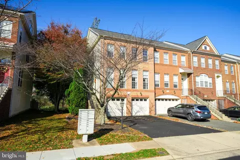 41863 Cinnabar Sq, Aldie, VA 20105