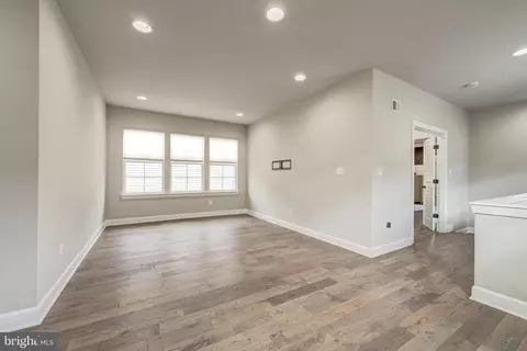 44532 Stepney Dr, Ashburn, VA 20147 photo 21