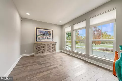 44532 Stepney Dr, Ashburn, VA 20147 photo 5
