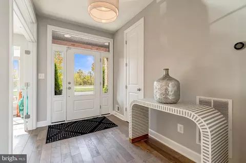 44532 Stepney Dr, Ashburn, VA 20147 photo 4