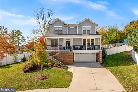 709 Pastoral Pl SW, Leesburg, VA 20175