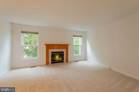21081 Bitterroot Ter, Ashburn, VA 20147 photo 16