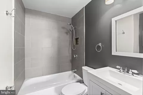Bath - 604 S Birch St S, Sterling, VA 20164 photo 1 of 3