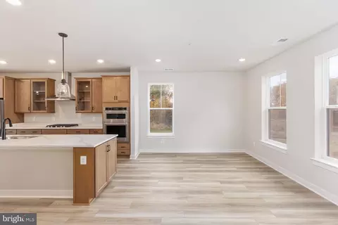 45205 Drowes Ter, Sterling, VA 20166 photo 8
