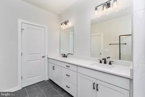 45205 Drowes Ter, Sterling, VA 20166 photo 19