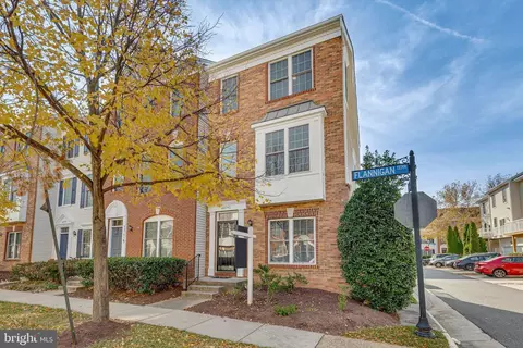42791 Flannigan Ter, Chantilly, VA 20152