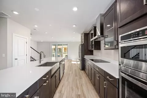 44591 Strabane Ter, Ashburn, VA 20147 photo 7
