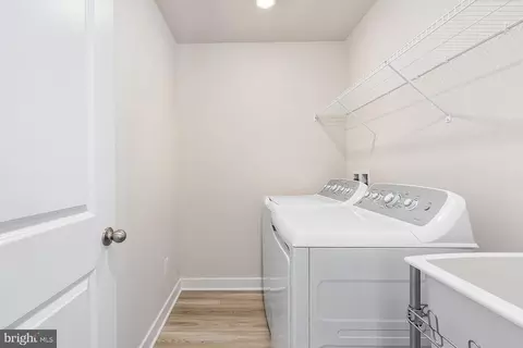 44591 Strabane Ter, Ashburn, VA 20147 photo 32