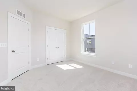 44591 Strabane Ter, Ashburn, VA 20147 photo 23
