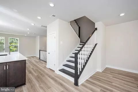 44591 Strabane Ter, Ashburn, VA 20147 photo 18