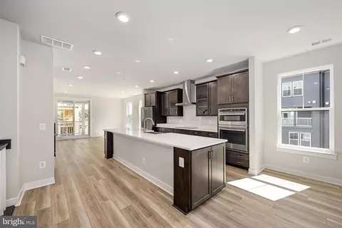 44591 Strabane Ter, Ashburn, VA 20147 photo 10