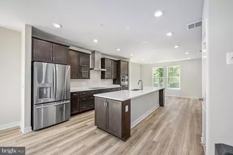 44591 Strabane Ter, Ashburn, VA 20147 photo 4