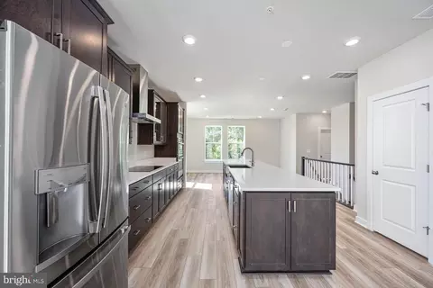 44591 Strabane Ter, Ashburn, VA 20147 photo 5
