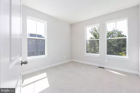 44591 Strabane Ter, Ashburn, VA 20147 photo 31