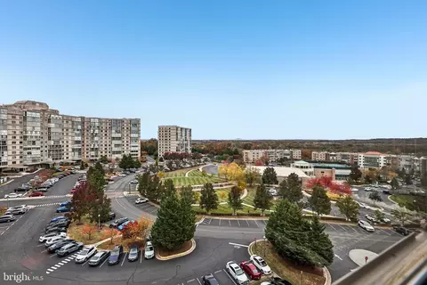 19375 Cypress Rdg #708, Leesburg, VA 20176