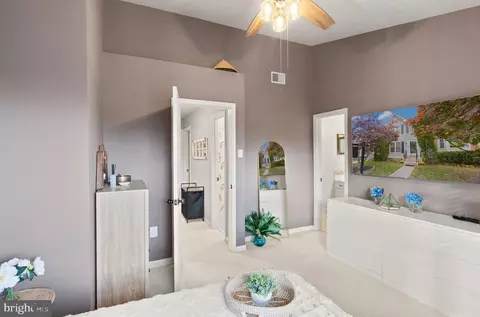 Bedroom - 43273 Clearnight Ter, Ashburn, VA 20147 photo 3 of 7