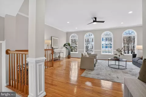 21758 Flora Springs Ter, Ashburn, VA 20147