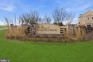 42577 Sunset Ridge Sq, Ashburn, VA 20148