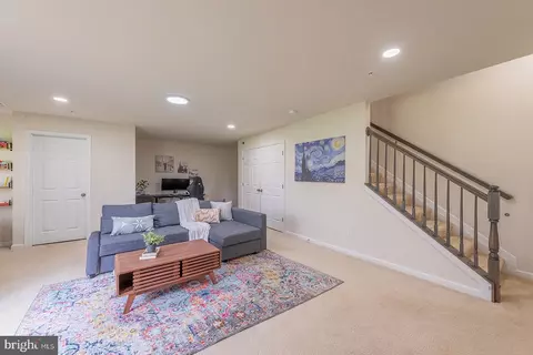 43376 Town Gate Sq, Chantilly, VA 20152 photo 26