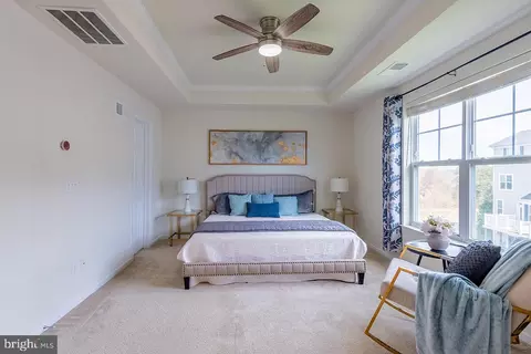 43376 Town Gate Sq, Chantilly, VA 20152 photo 13