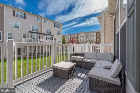 43376 Town Gate Sq, Chantilly, VA 20152 photo 28