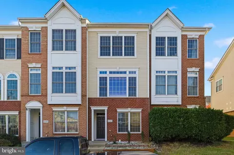 42643 Homefront Ter, Chantilly, VA 20152