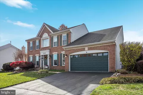Exterior - 43879 Glenhazel Dr, Ashburn, VA 20147 photo 7 of 7