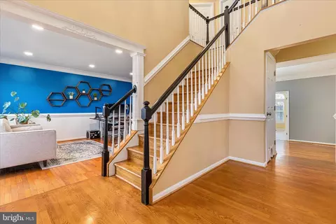 Entry Way - 43879 Glenhazel Dr, Ashburn, VA 20147 photo 1 of 2