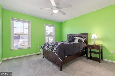 Bedroom - 43879 Glenhazel Dr, Ashburn, VA 20147 photo 4 of 4