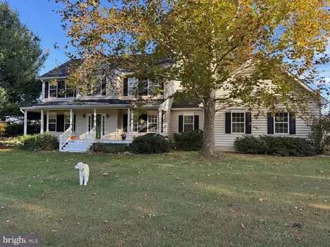 12380 Mountain Rd, Lovettsville, VA 20180