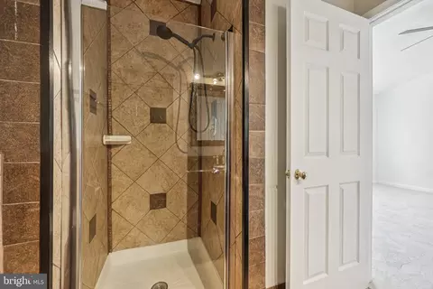 Bath - 43494 Postrail Sq, Ashburn, VA 20147 photo 6 of 6
