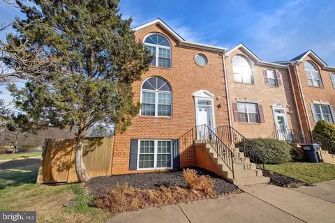 46652 Clearview Ter, Sterling, VA 20164 photo 1